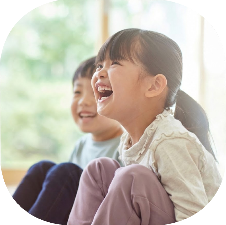 笑顔の子どもたち
